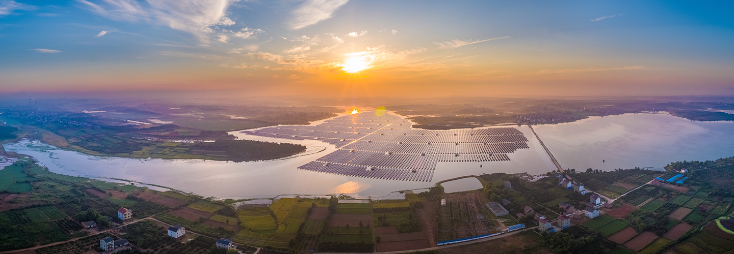 EVO视讯科技江西鄱阳123.235MW “渔光互补”型光伏发电扶贫项目